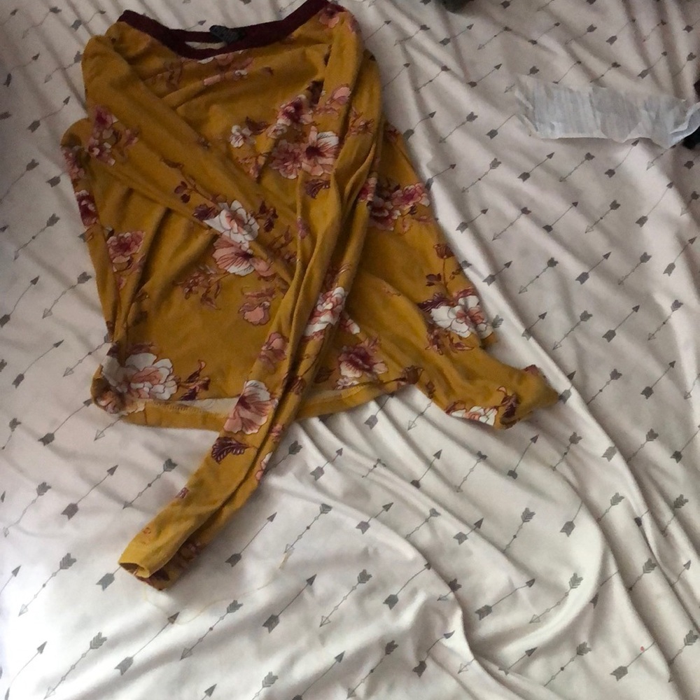 Selling nice small long sleeve shirt
